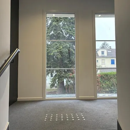 + Parking + Terrasse Apartment *